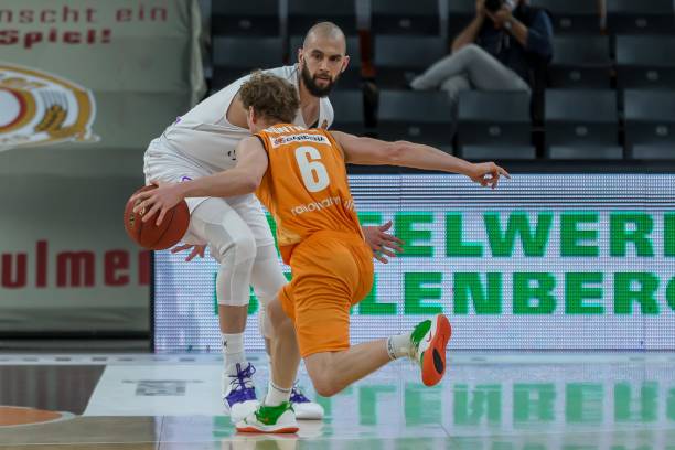 门俱乐部来 门俱乐部来